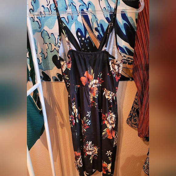 3/$20 NWT floral sundress - Picture 3 of 4